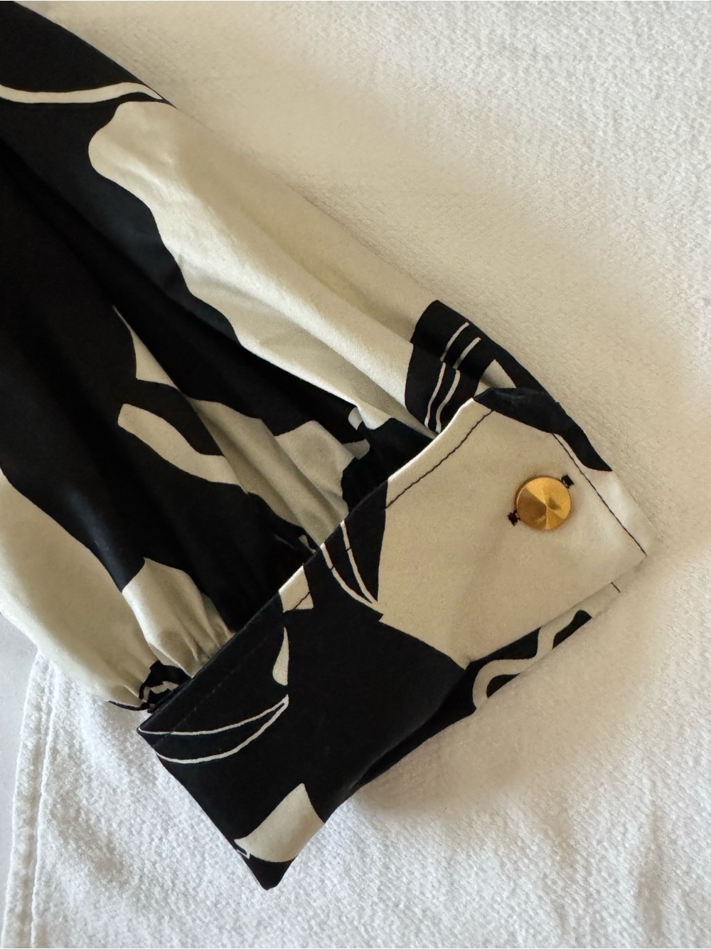 NWT Donna Karan Black and Cream Floral Midi Shirt Dress - Picture 5 of 8